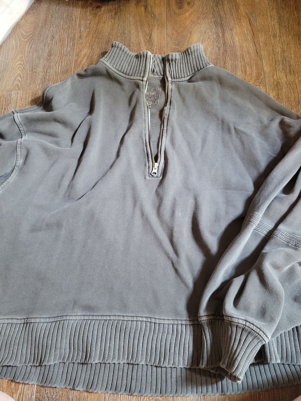 Women's Quarter-Zip Mock Neck Sweatshirt - Gray